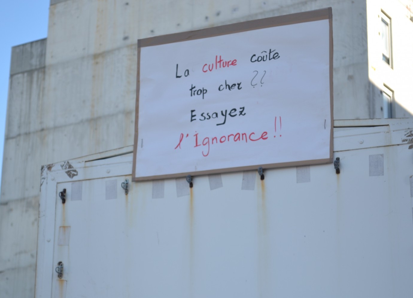 Au cours d'une manifestation pour le maintien du statut des intermittents du spectacle, à Marseille le 27 février 2014. ©MD